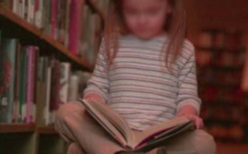 鬼火進(jìn)城了童話故事